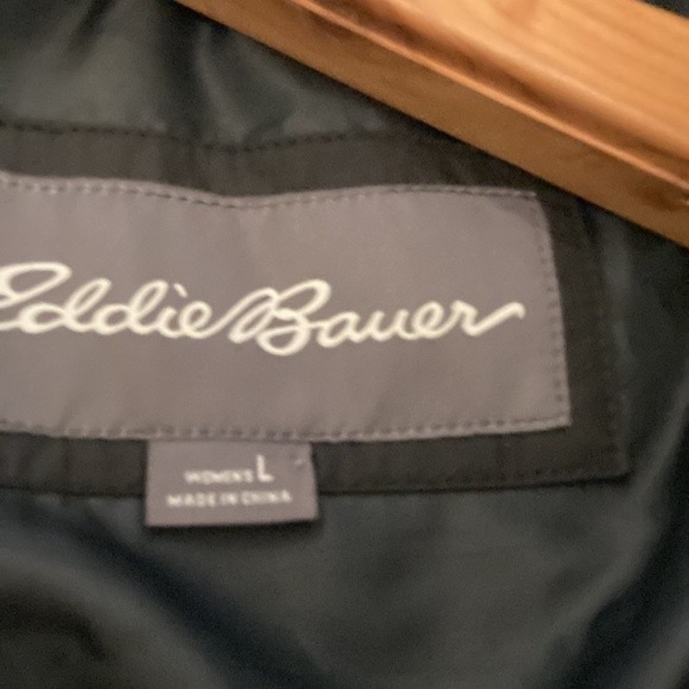 Womens Eddie Bauer larGe size down puffer - Picture 5 of 7